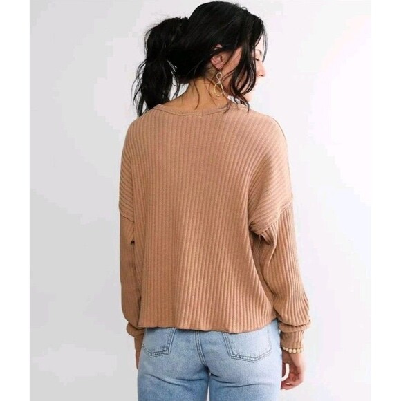 Billabong Essentials 'So Easy' Ribbed Top Size Medium Light Brown Long Sleeve - Picture 2 of 9